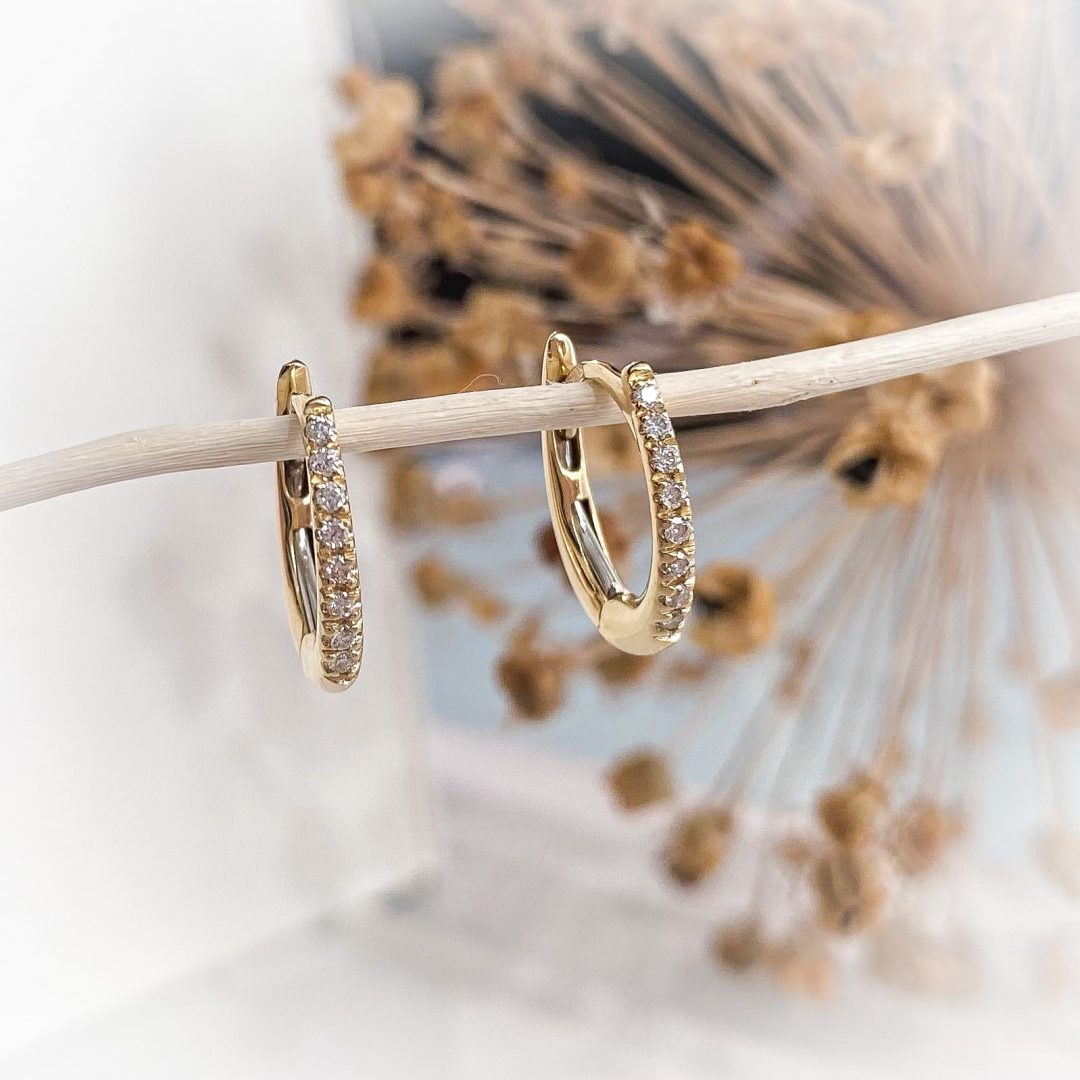 Gold und Weißgold Klassische Creolen Design Creolen Diamant Creolen Juwelier Brandstetter Wien
