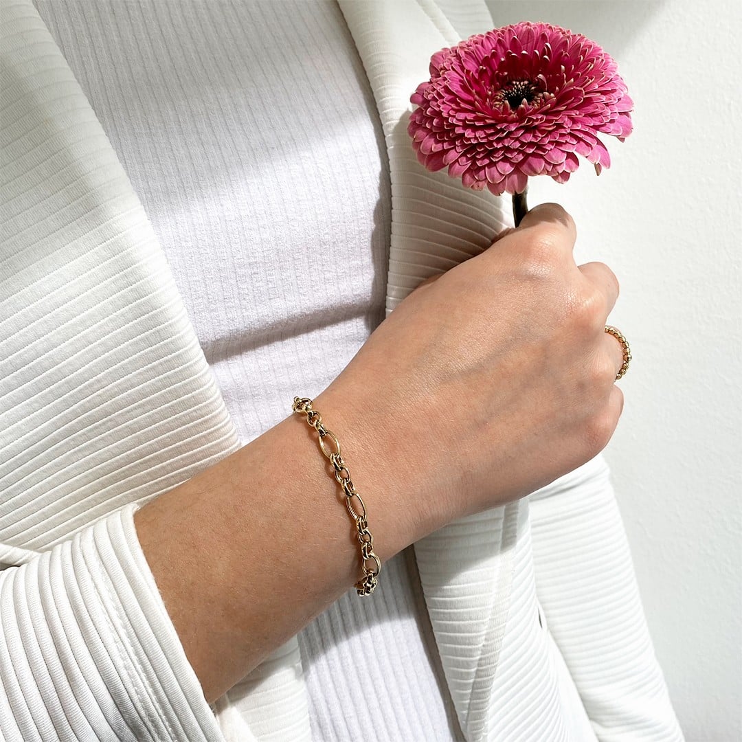 Produktbild Artikelnummer 15820. Goldarmband für Damen Gelbgold Armband aus Gold. Armschmuck von Juwelier Brandstetter.