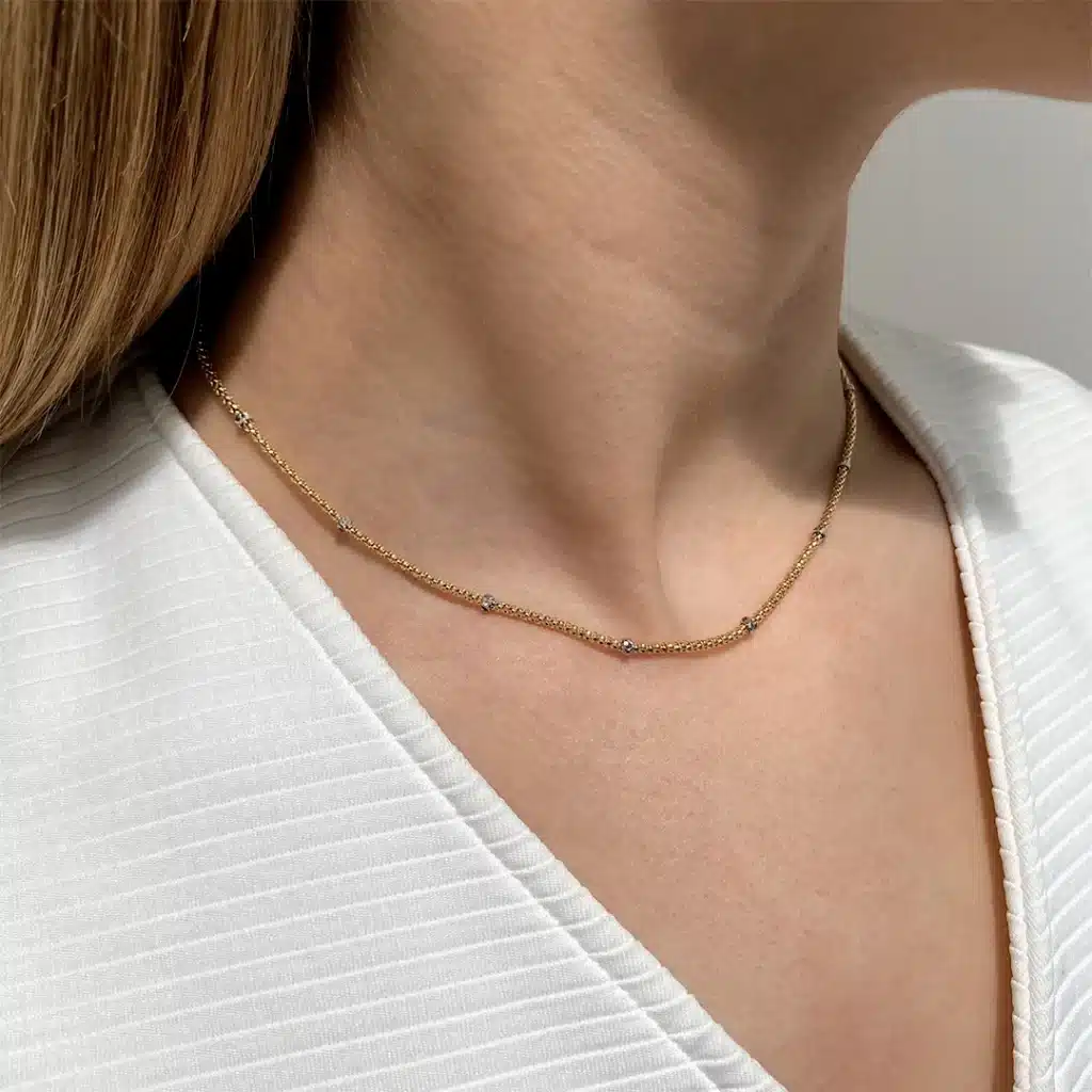 Zarte moderne Goldcolliers Goldketten für Damen bicolor Goldcollier Juwelier Brandstetter Wien