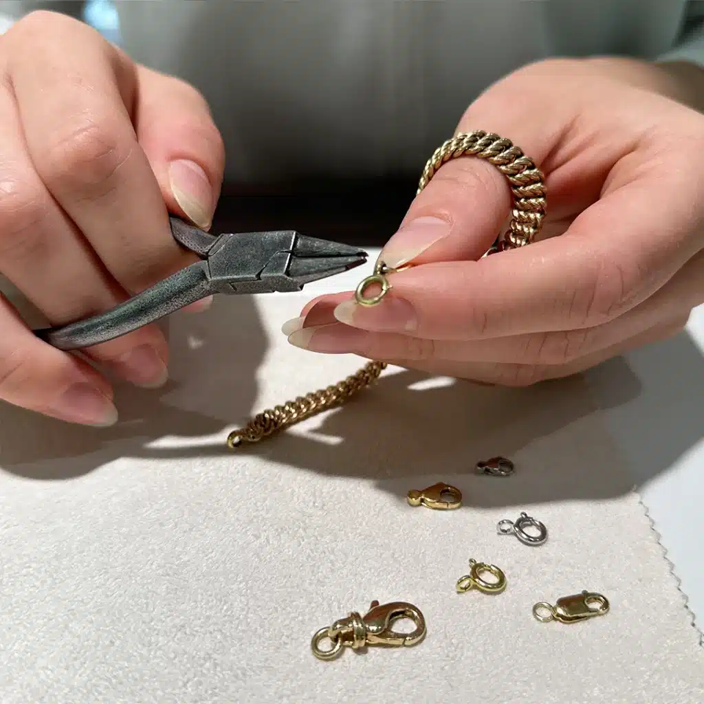 Armschmuck reparieren bei Juwelier Brandstetter in Wien