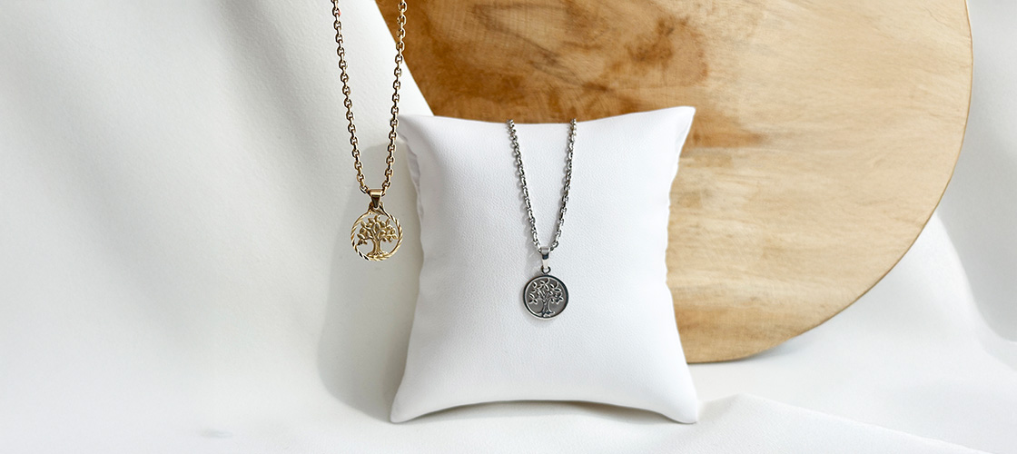 Lebensbäume Anhänger aus Gold von Juwelier Brandstetter Wien