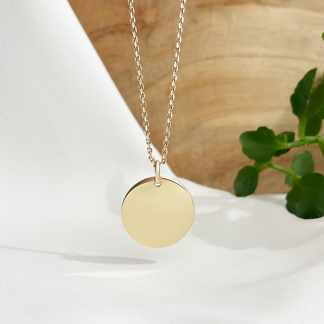 Gravurschmuck aus Gold